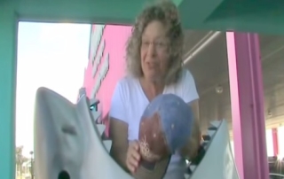 Capsurz Shark Jaws Demo